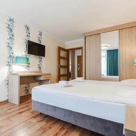 Apartment Vacationclub - Mistral 32 *